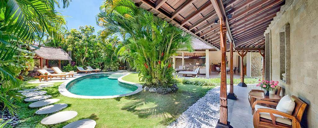 Villa Kubu Seminyak Extérieur photo