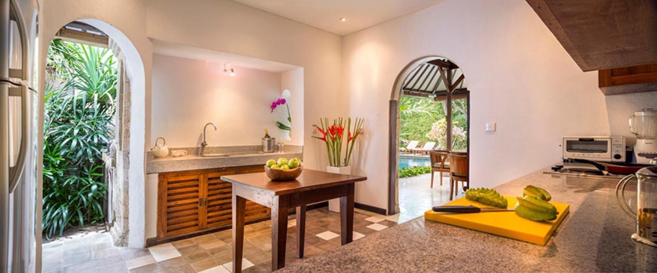 Villa Kubu Seminyak Extérieur photo